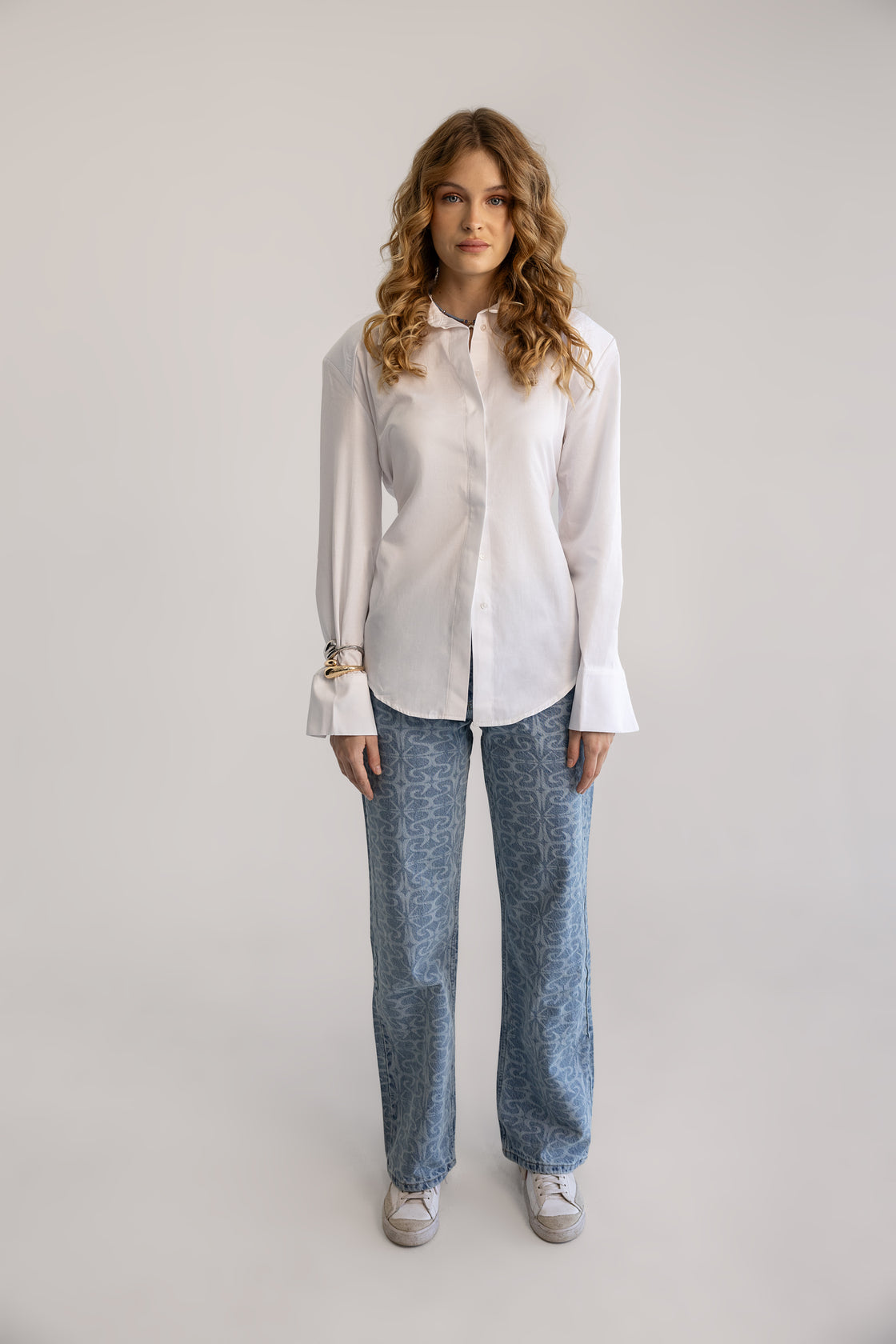 B White Shirt